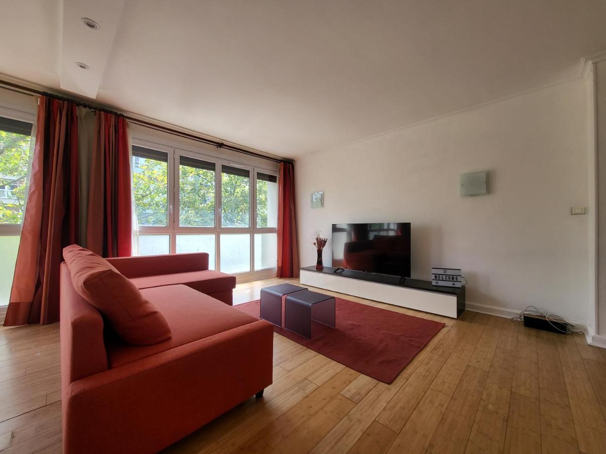 Spacious And Comfortable Apartment - Perfect For Families & Friends - Near Public Transportation 몽트루즈 외부 사진