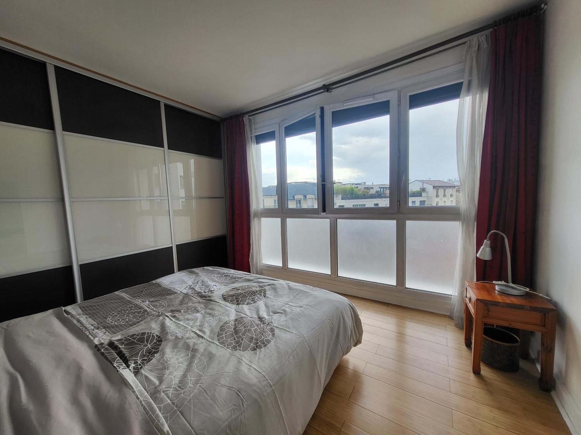 Spacious And Comfortable Apartment - Perfect For Families & Friends - Near Public Transportation 몽트루즈 외부 사진